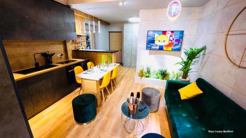 Maya Luxury Residence ポイアナ・ブラショフ エクステリア 写真